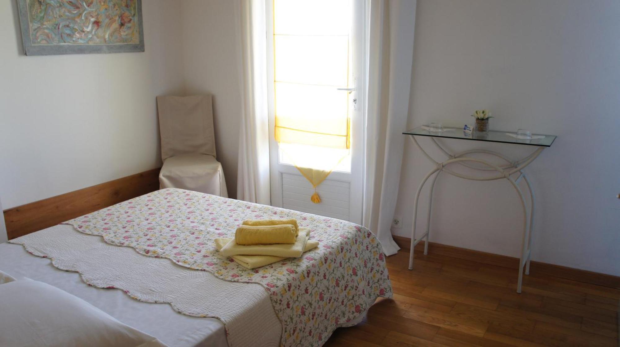 Chambre D'Hotes Ananda Sisteron Room photo